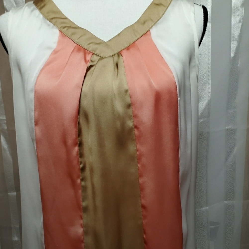 🌺 Notations M Three-toned Flowy Blouse